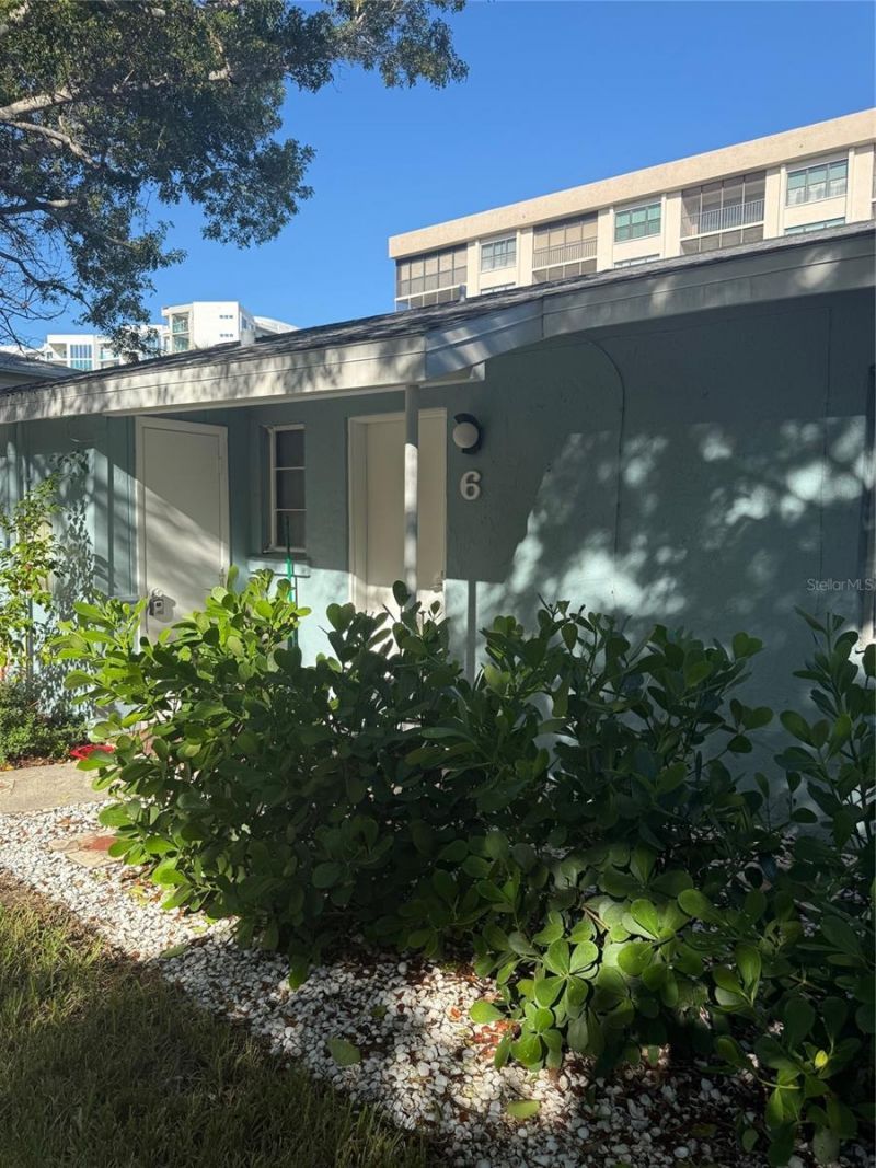 170 Roosevelt Drive, Unit 6, Sarasota, FL 34236 Photo