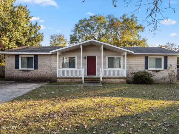 6513 Senator Drive, Fayetteville, NC 28304