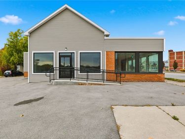 211 W Ridge Road, Rochester, NY 14615