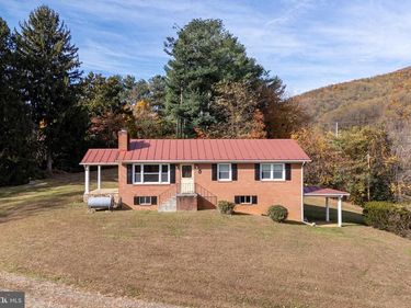 27 ATKINS ROAD, SPERRYVILLE, VA 22740