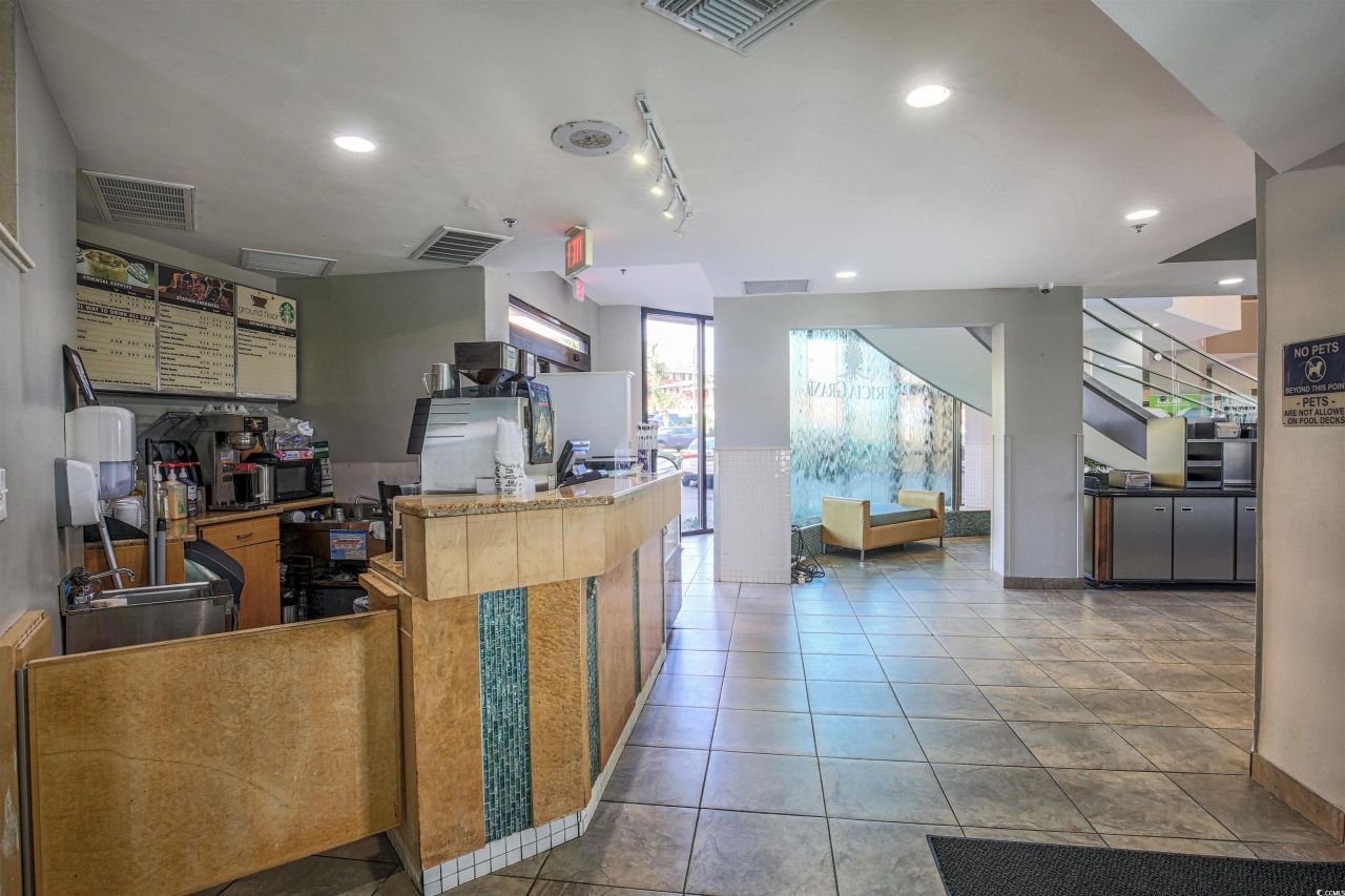 2710 Ocean Blvd. N Photo 5