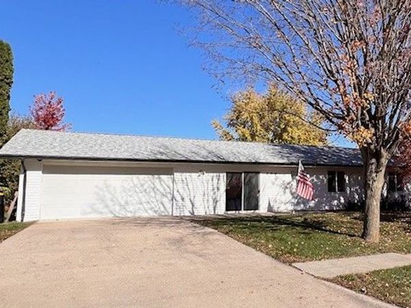 505 NW 5th Street, Earlham, IA 50072