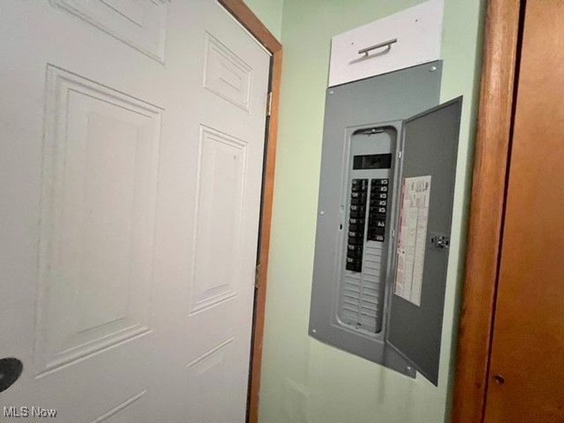 6852 Riverside Road SE, Uhrichsville, OH 44683 Photo 21