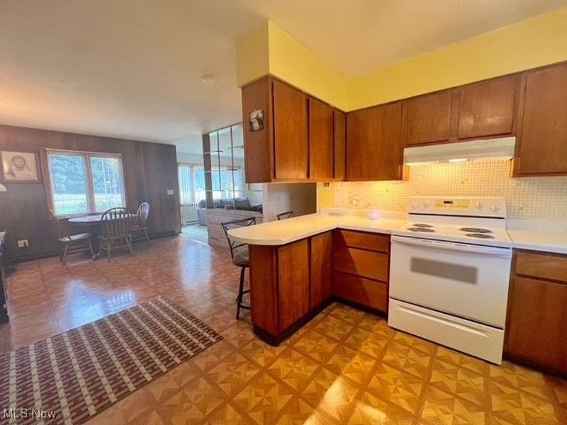 6852 Riverside Road SE, Uhrichsville, OH 44683 Photo 9