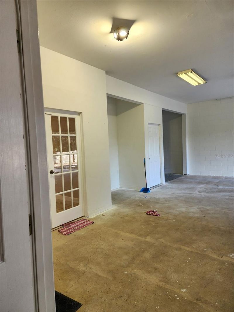 24247 Wolf Branch Road, Sorrento, FL 32776 Photo