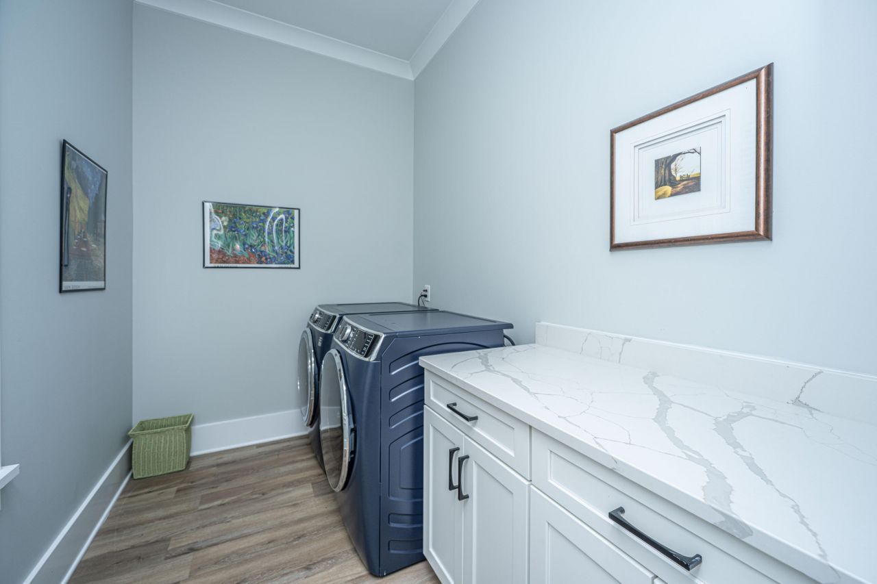 3635 Pandora Drive Photo 4