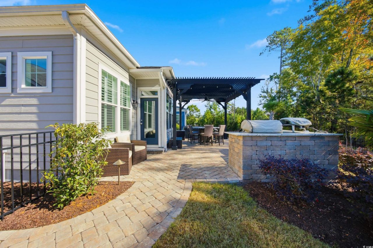 121 Black Water Dr. Photo 35