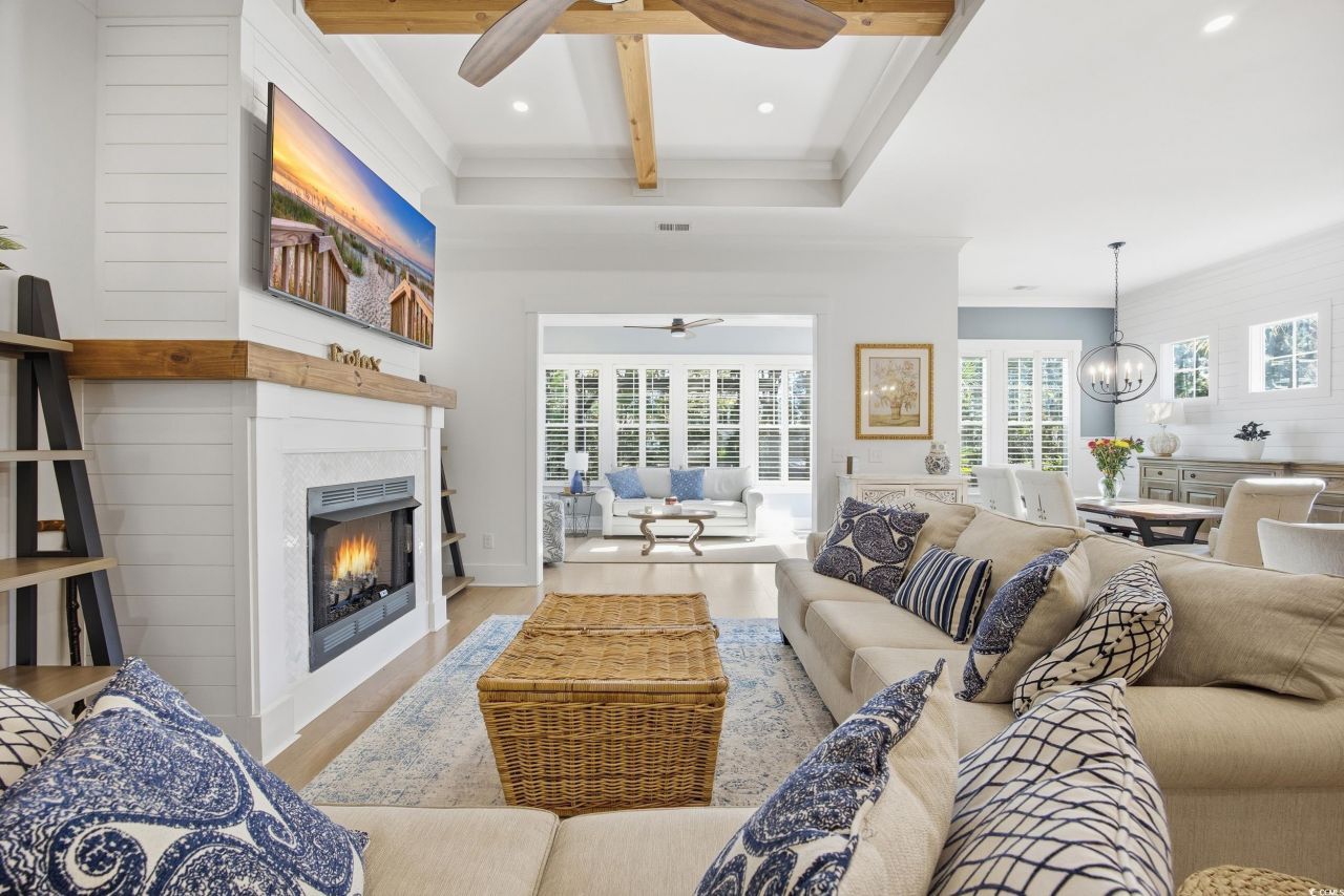 121 Black Water Dr. Photo 5