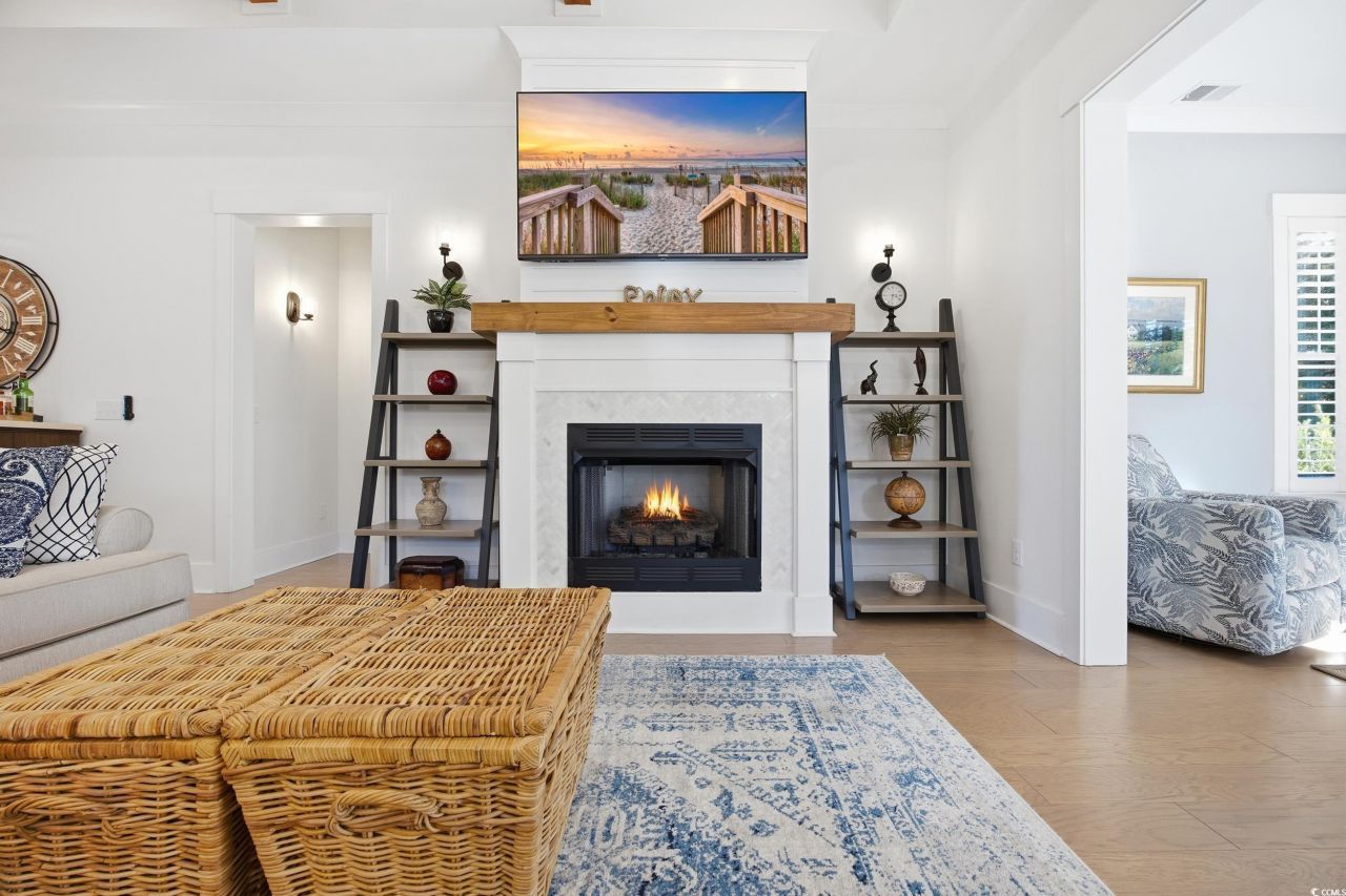 121 Black Water Dr. Photo 8