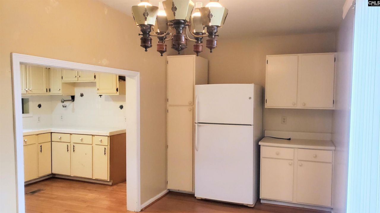 1107 Ardis Road Photo 11