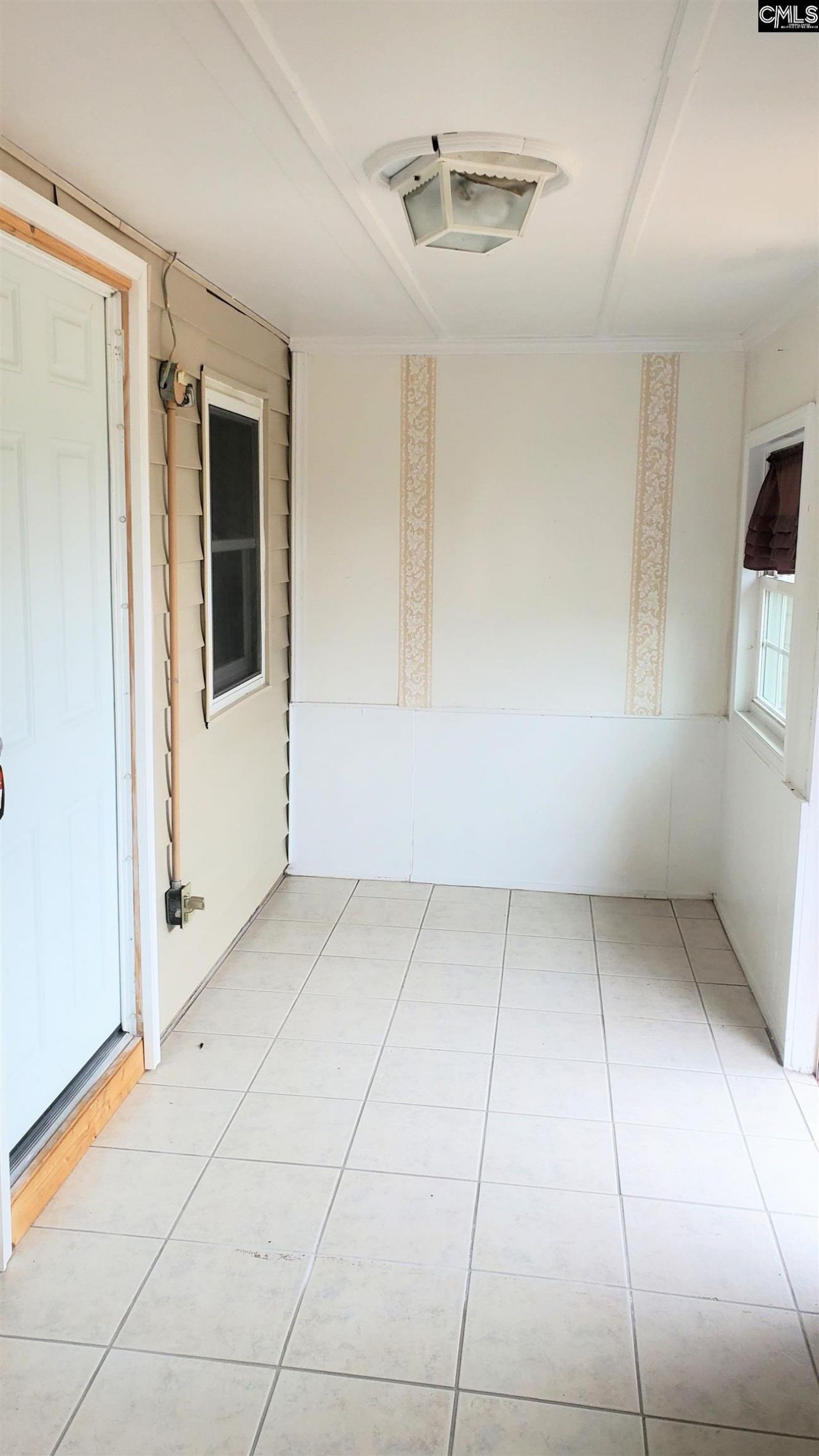 1107 Ardis Road Photo 4