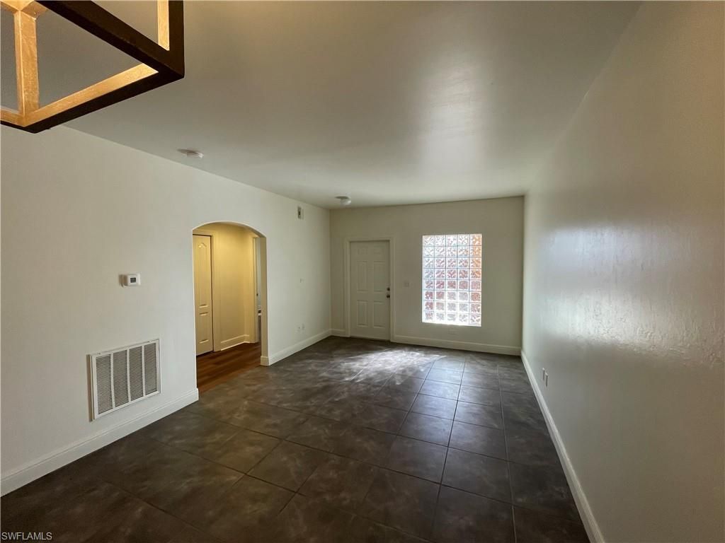 4110 Castilla Cir, Unit 102, Fort Myers, FL 33916 Photo