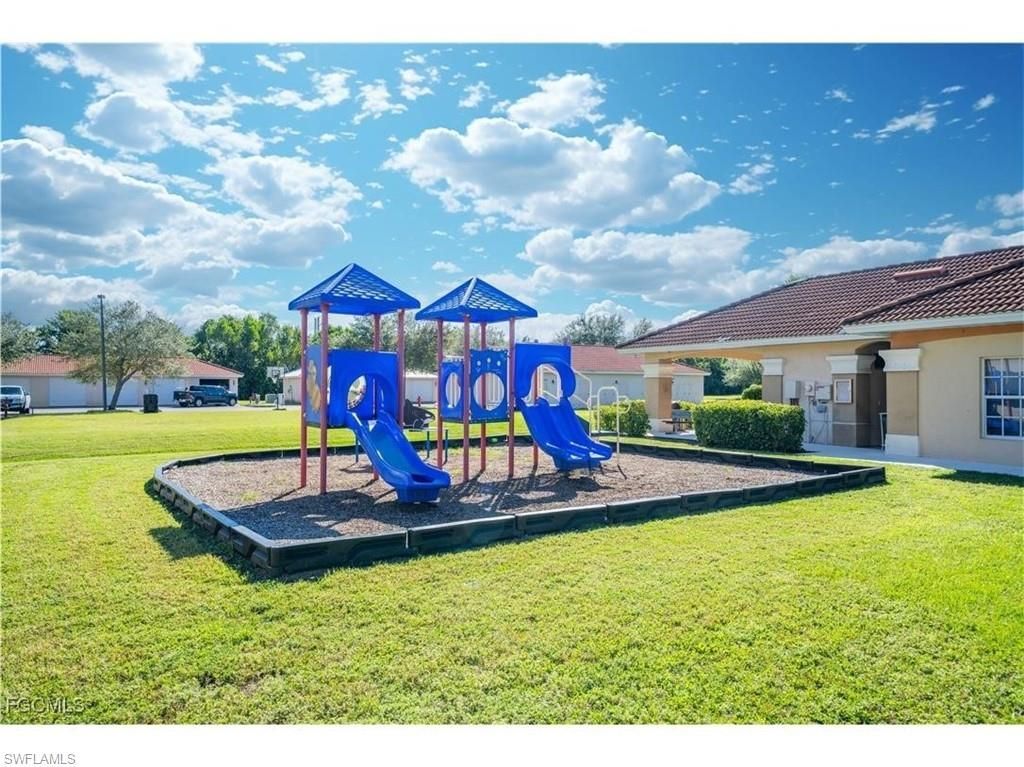 4110 Castilla Cir, Unit 102, Fort Myers, FL 33916 Photo