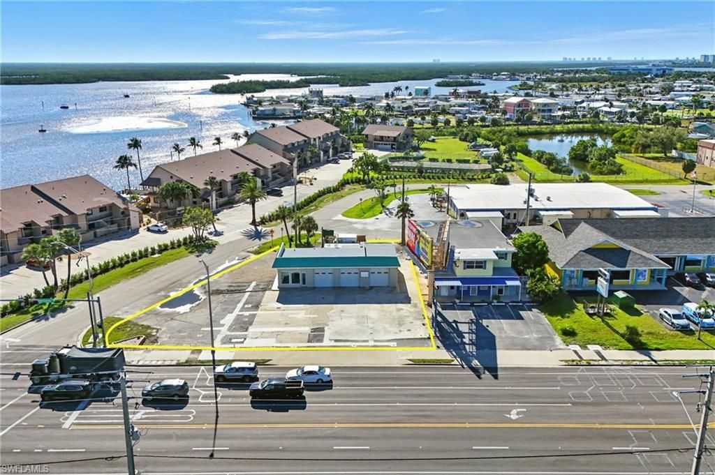 19003 San Carlos Blvd, Fort Myers Beach, FL 33931 Photo