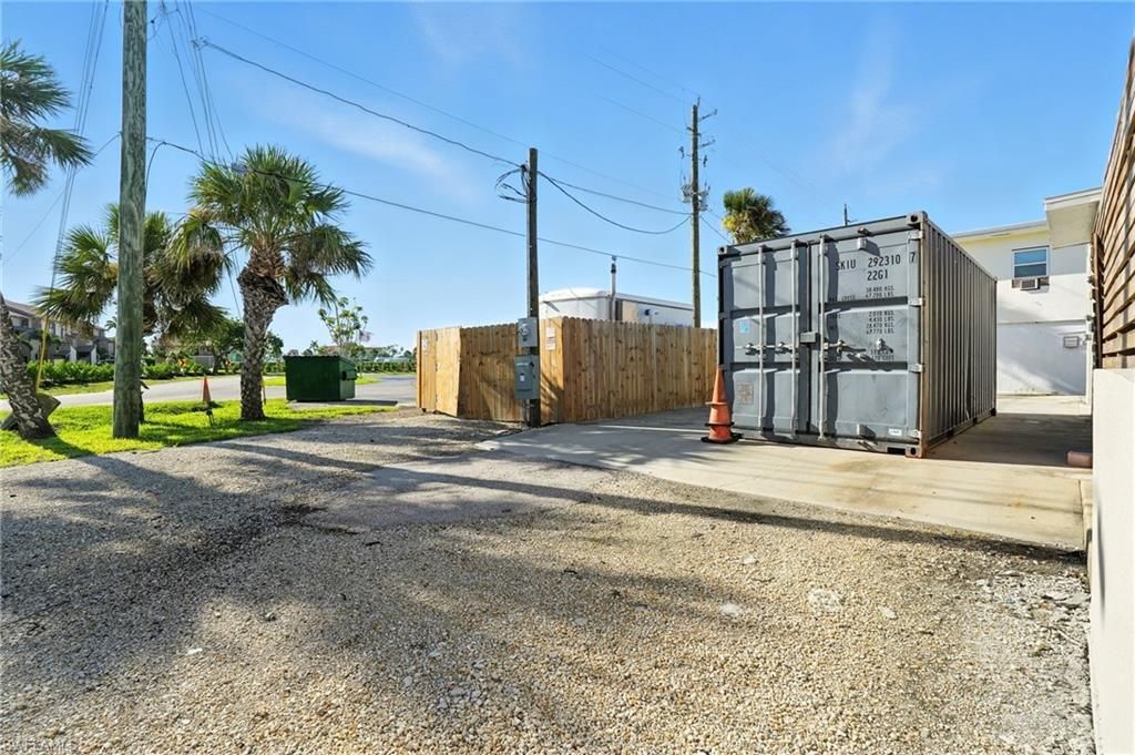 19003 San Carlos Blvd, Fort Myers Beach, FL 33931 Photo