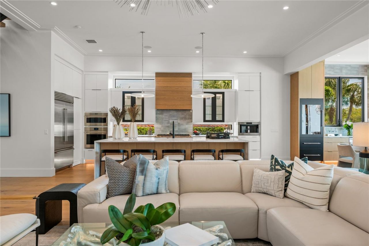 5362 Shadow Lawn Drive, Sarasota, FL 34242 Photo