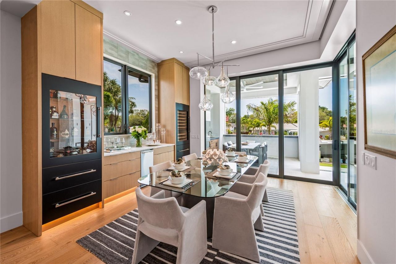 5362 Shadow Lawn Drive, Sarasota, FL 34242 Photo