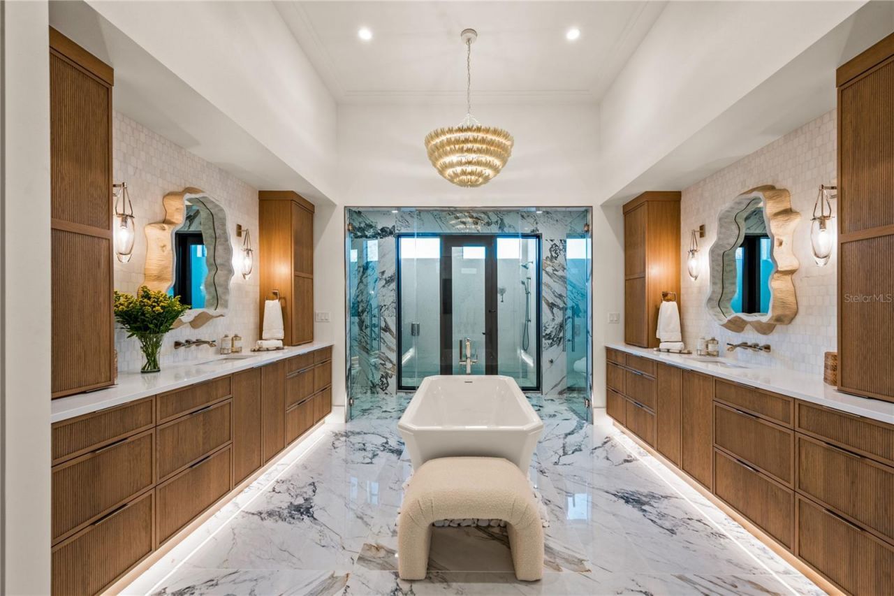 5362 Shadow Lawn Drive, Sarasota, FL 34242 Photo