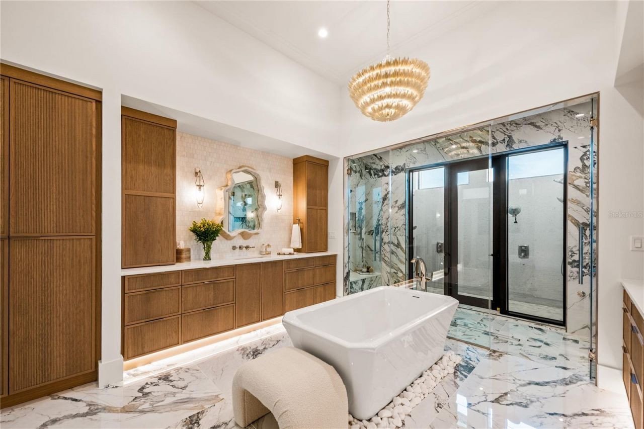 5362 Shadow Lawn Drive, Sarasota, FL 34242 Photo