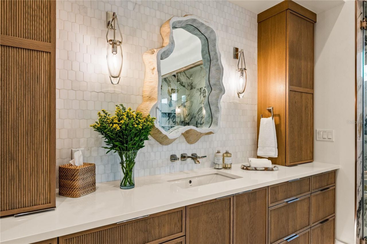 5362 Shadow Lawn Drive, Sarasota, FL 34242 Photo