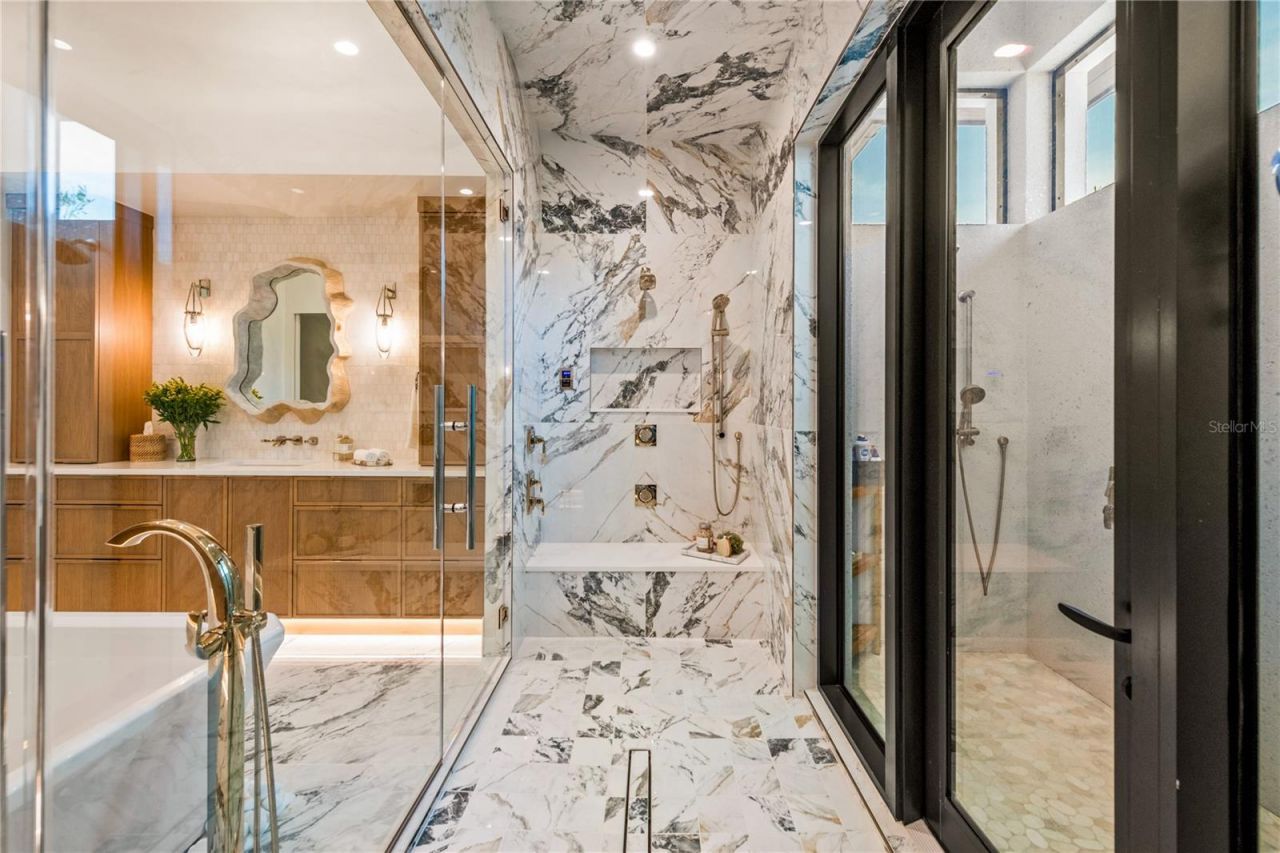 5362 Shadow Lawn Drive, Sarasota, FL 34242 Photo