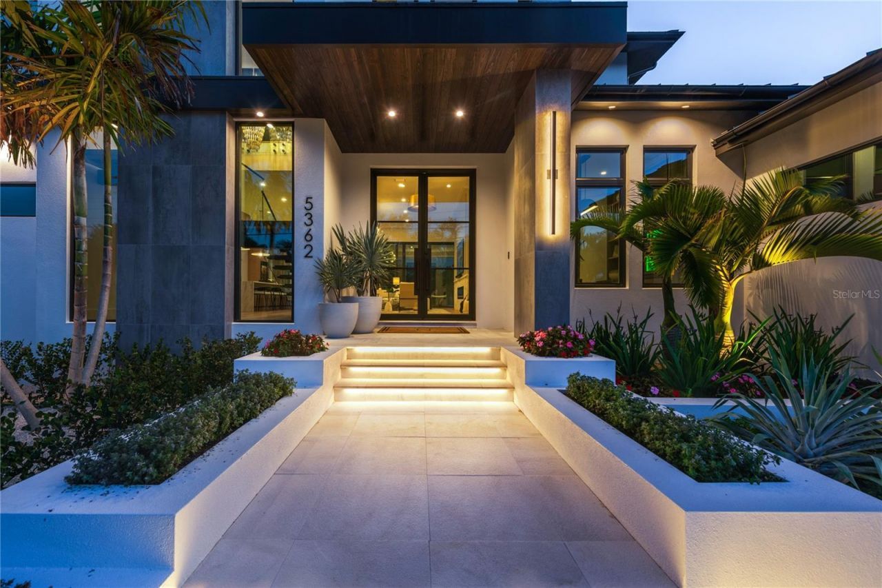 5362 Shadow Lawn Drive, Sarasota, FL 34242 Photo