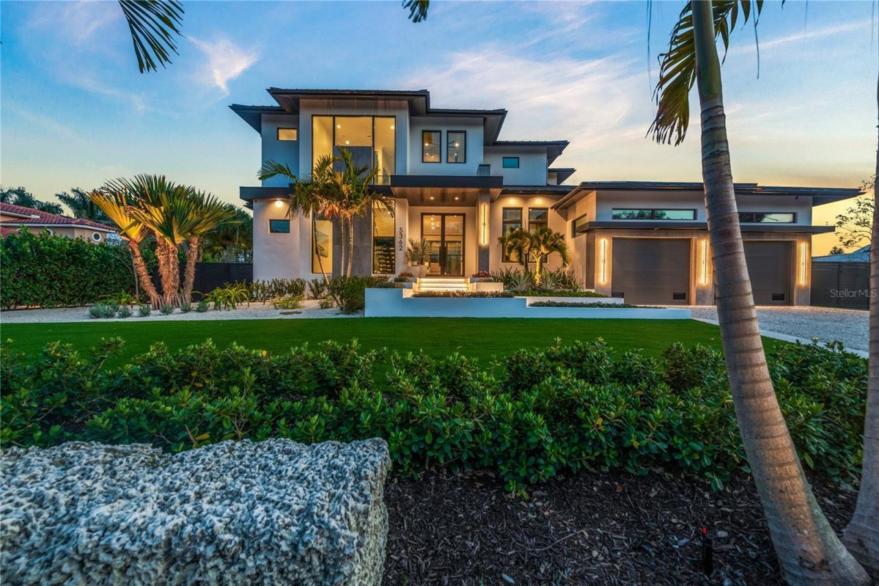 5362 Shadow Lawn Drive, Sarasota, FL 34242 Photo