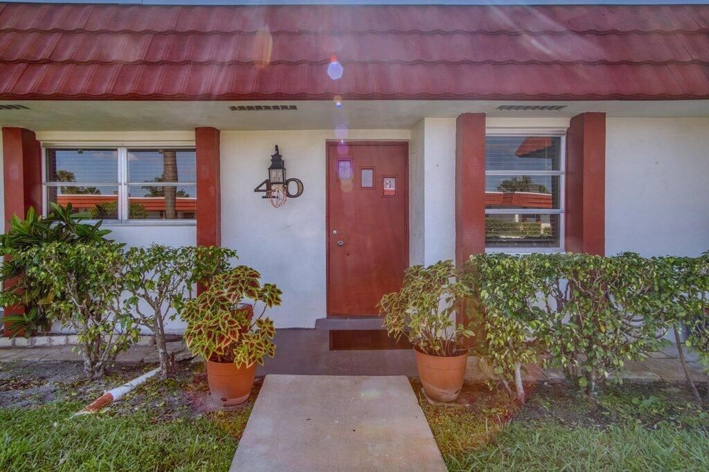 5800 Fernley Drive W, Unit 40, West Palm Beach, FL 33415 Main Photo