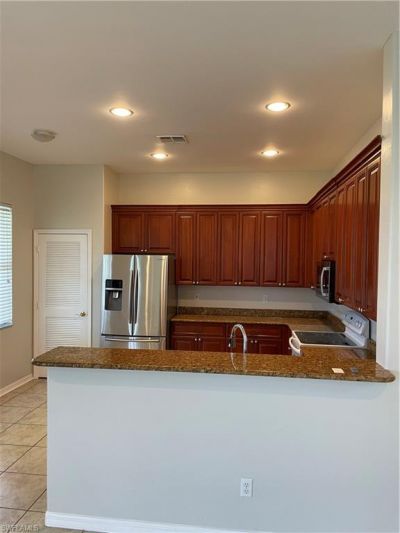 2533 Deerfield Lake Ct, Cape Coral, FL 33909 Photo