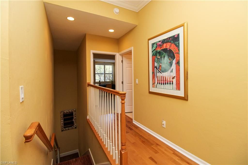 172 Vintage Cir, Unit 202, Naples, FL 34119 Photo