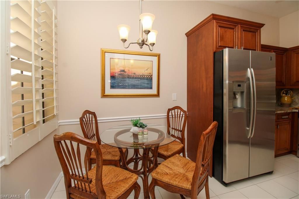 172 Vintage Cir, Unit 202, Naples, FL 34119 Photo