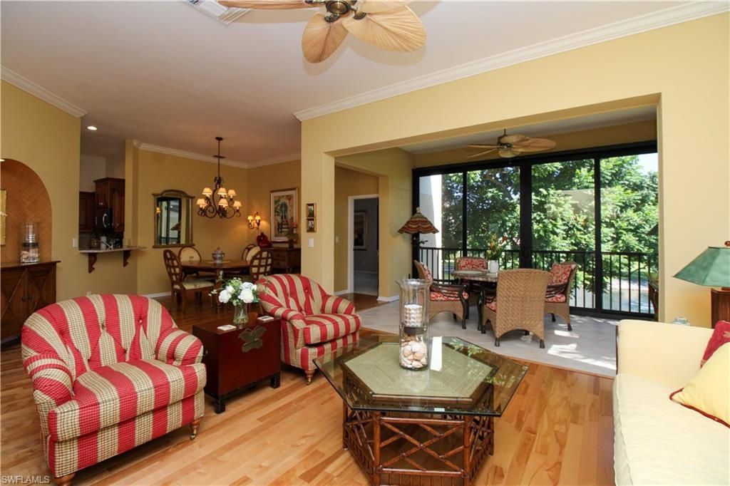 172 Vintage Cir, Unit 202, Naples, FL 34119 Photo