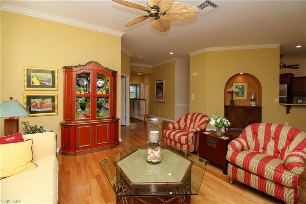 172 Vintage Cir, Unit 202, Naples, FL 34119 Photo