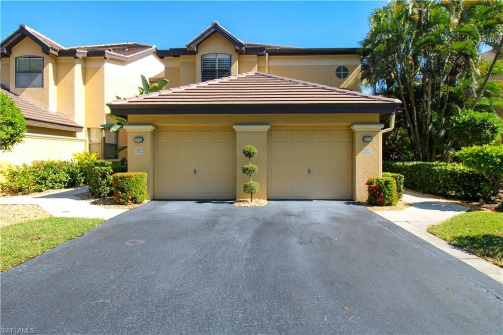 172 Vintage Cir, Unit 202, Naples, FL 34119 Photo