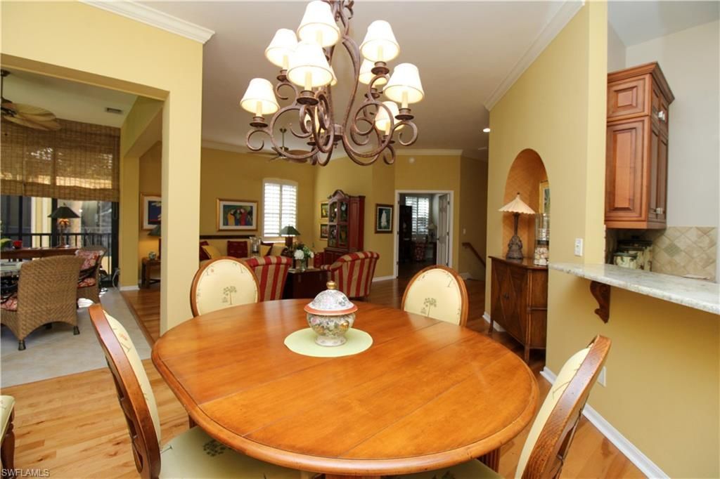 172 Vintage Cir, Unit 202, Naples, FL 34119 Photo