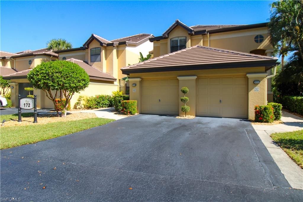 172 Vintage Cir, Unit 202, Naples, FL 34119 Photo