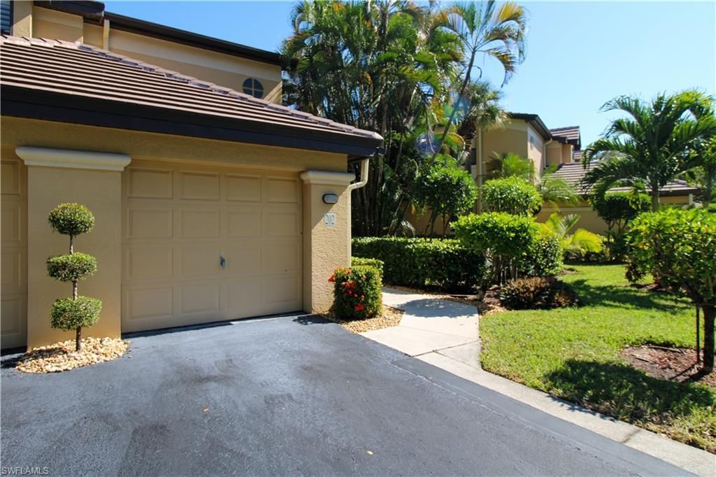 172 Vintage Cir, Unit 202, Naples, FL 34119 Photo