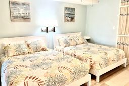 210 75th Ave. N photo 4