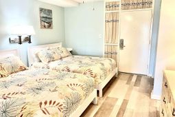 210 75th Ave. N photo 4