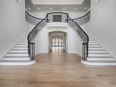 6301 Churchill Way, Dallas, TX 75230