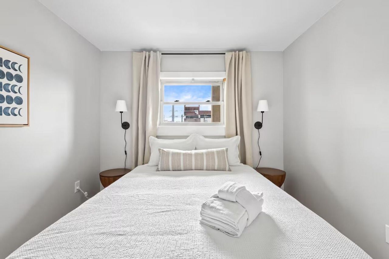 40 Bee Street Photo 14