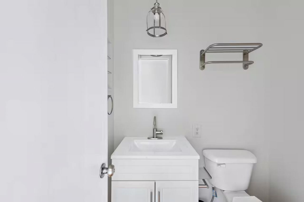 40 Bee Street Photo 18