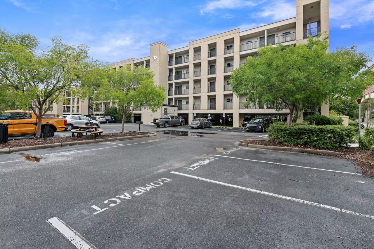 40 Bee Street Photo 19