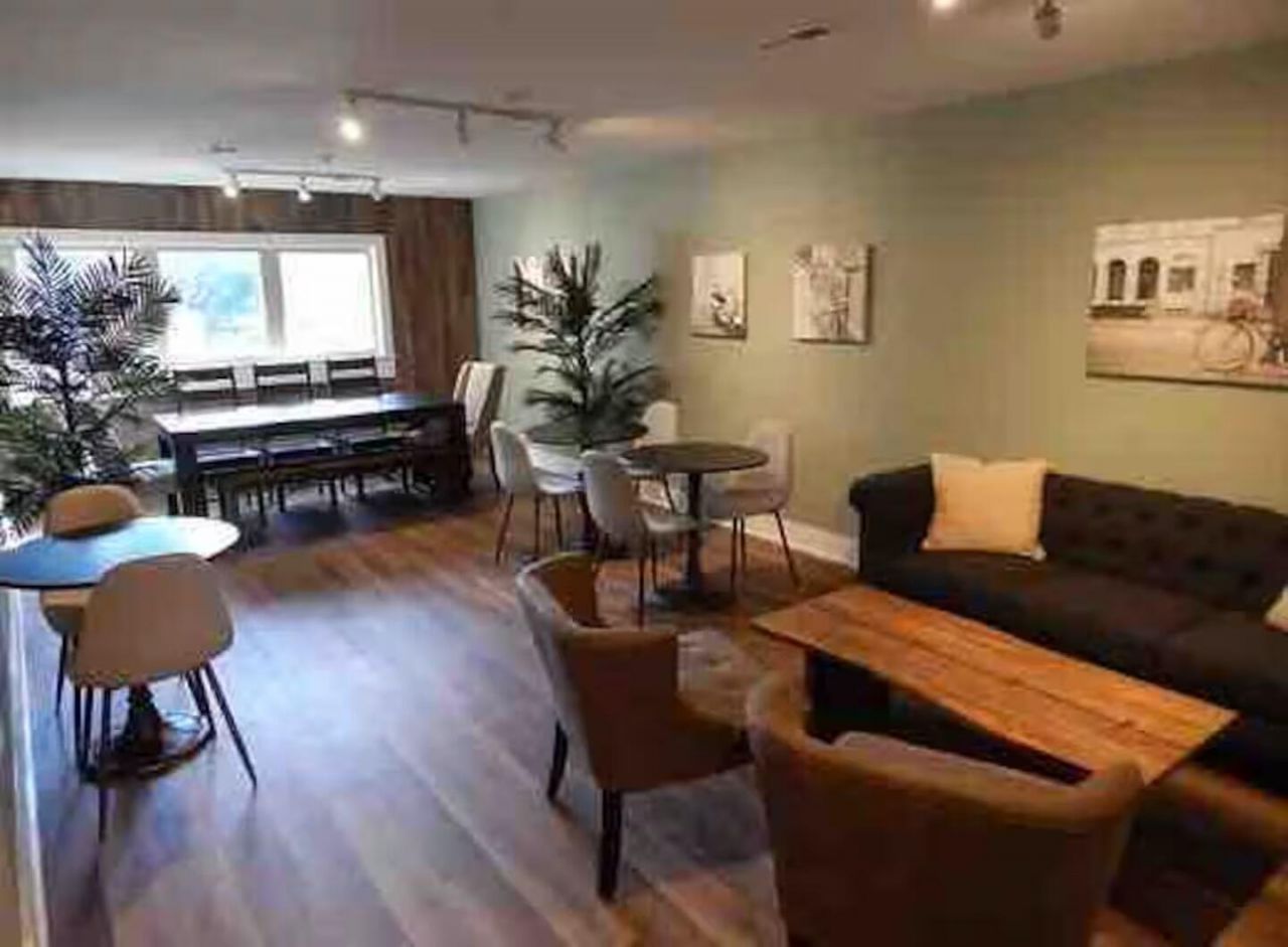 40 Bee Street Photo 21