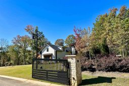 417 Craftsman Court  photo 4