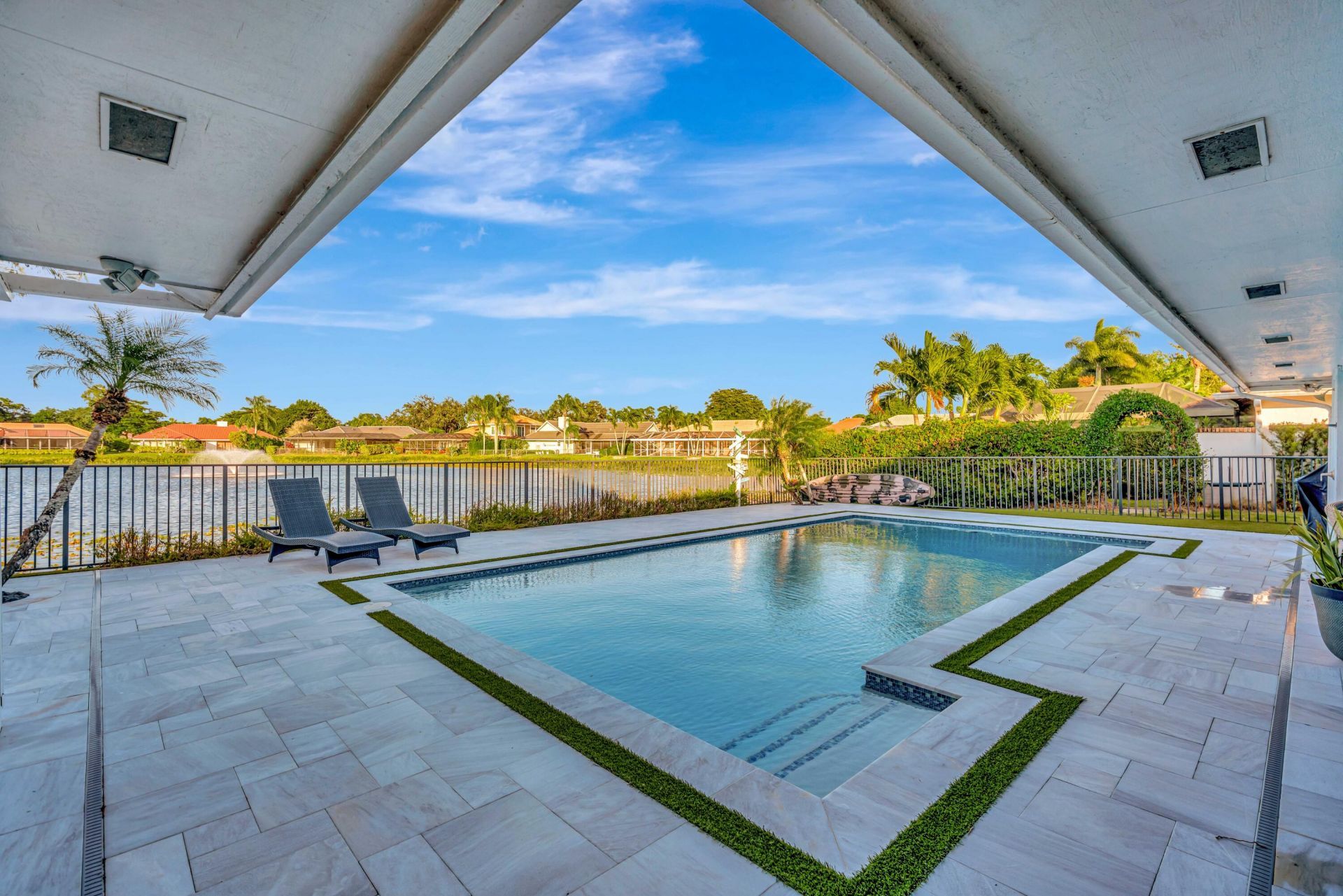 19 Cambria Road E, Palm Beach Gardens, FL 33418 Photo