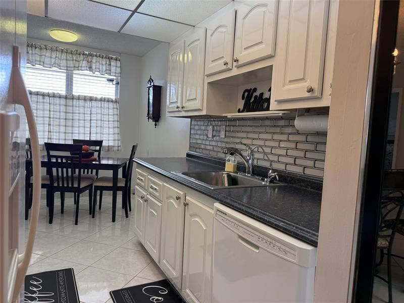 2901 NW 48th Avenue, Unit 269, Lauderdale Lakes, FL 33313 Photo