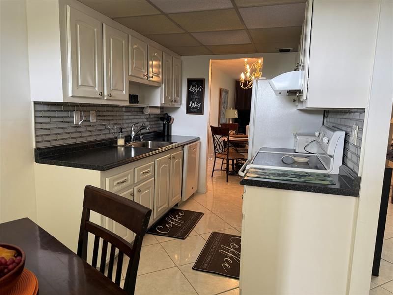 2901 NW 48th Avenue, Unit 269, Lauderdale Lakes, FL 33313 Photo