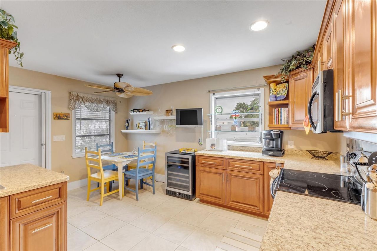 106 Live Oak Street, New Smyrna Beach, FL 32168 Photo