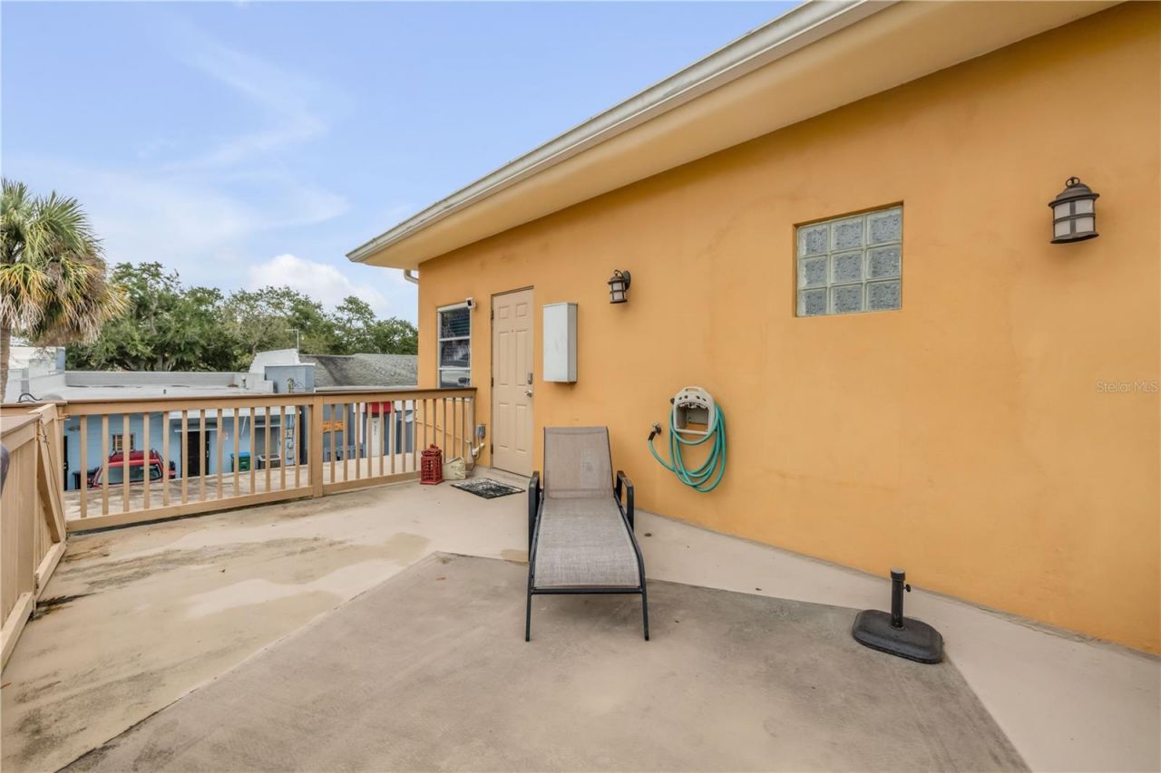 106 Live Oak Street, New Smyrna Beach, FL 32168 Photo